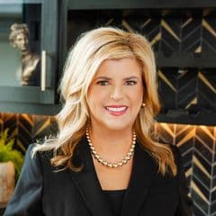 Karen Hoell